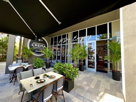 Crema gourmet - All Day Gourmet Espresso Bar. Lifestyle , Miami , Retail , Stay. ARTICLE ORIGINALLY PUBLISHED IN FAENA JOURNAL ISSUE #47 • SPRING 2022. Crema Gourmet is a healthy take on the usual coffee and tea bar. Whether you need a pick-me-up shot of espresso, a beach day lunch, or a hearty weekend brunch, Faena Bazaar’s Crema Gourmet has got you covered.